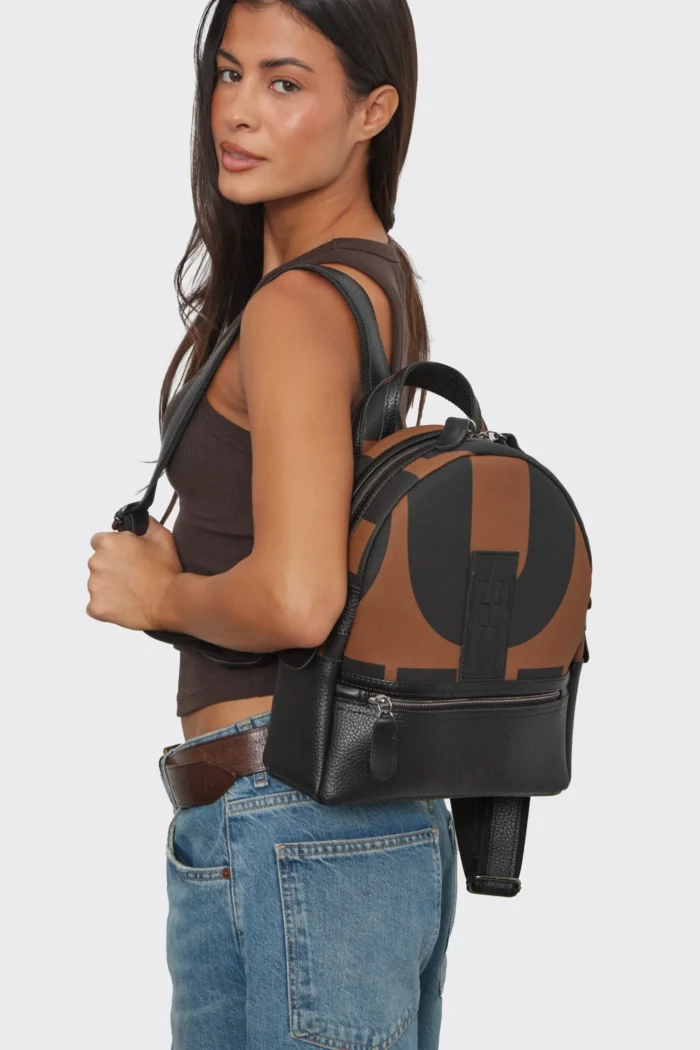 Ea Logo Backpack Γυναικείο Brown - Image 2