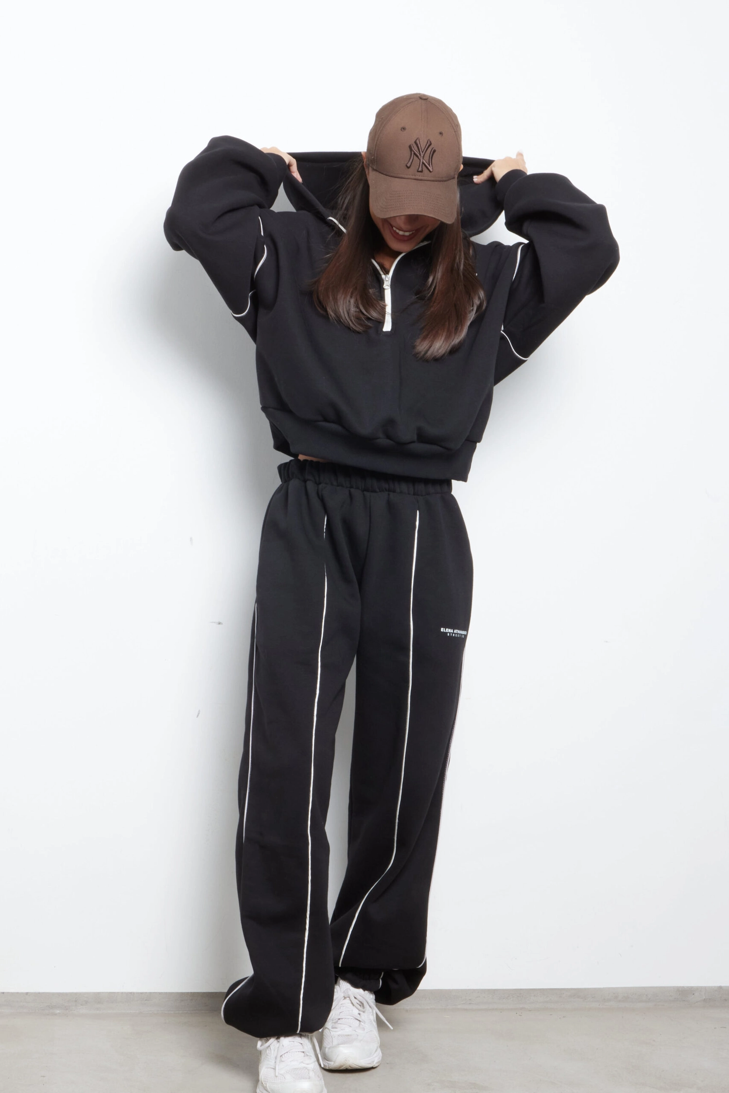 Essential Tracksuit Apparel Μαυρο