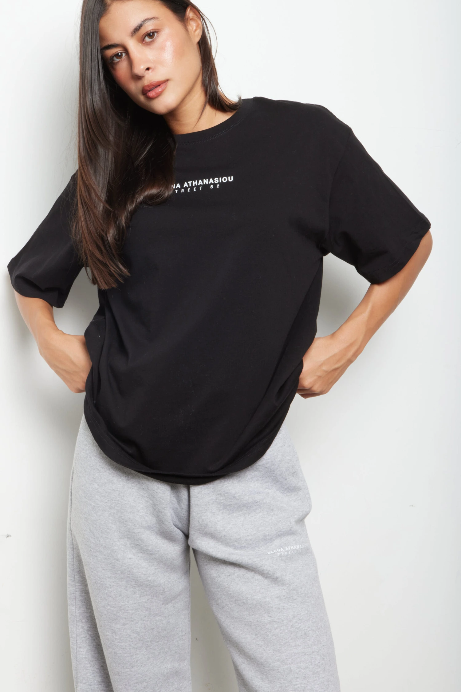 Essential T-Shirt Apparel Μαυρο - Image 1