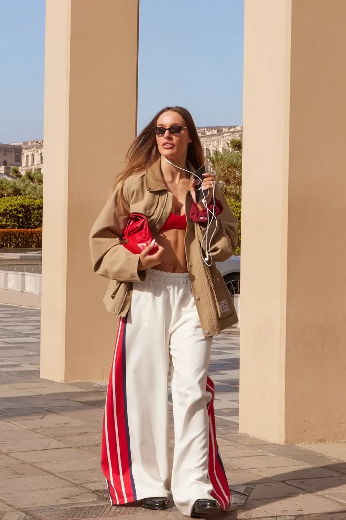 Γυναικεία  LOOSE FIT Παντελόνα Με Παινή Ρίγα APPAREL Λευκή - Image 4