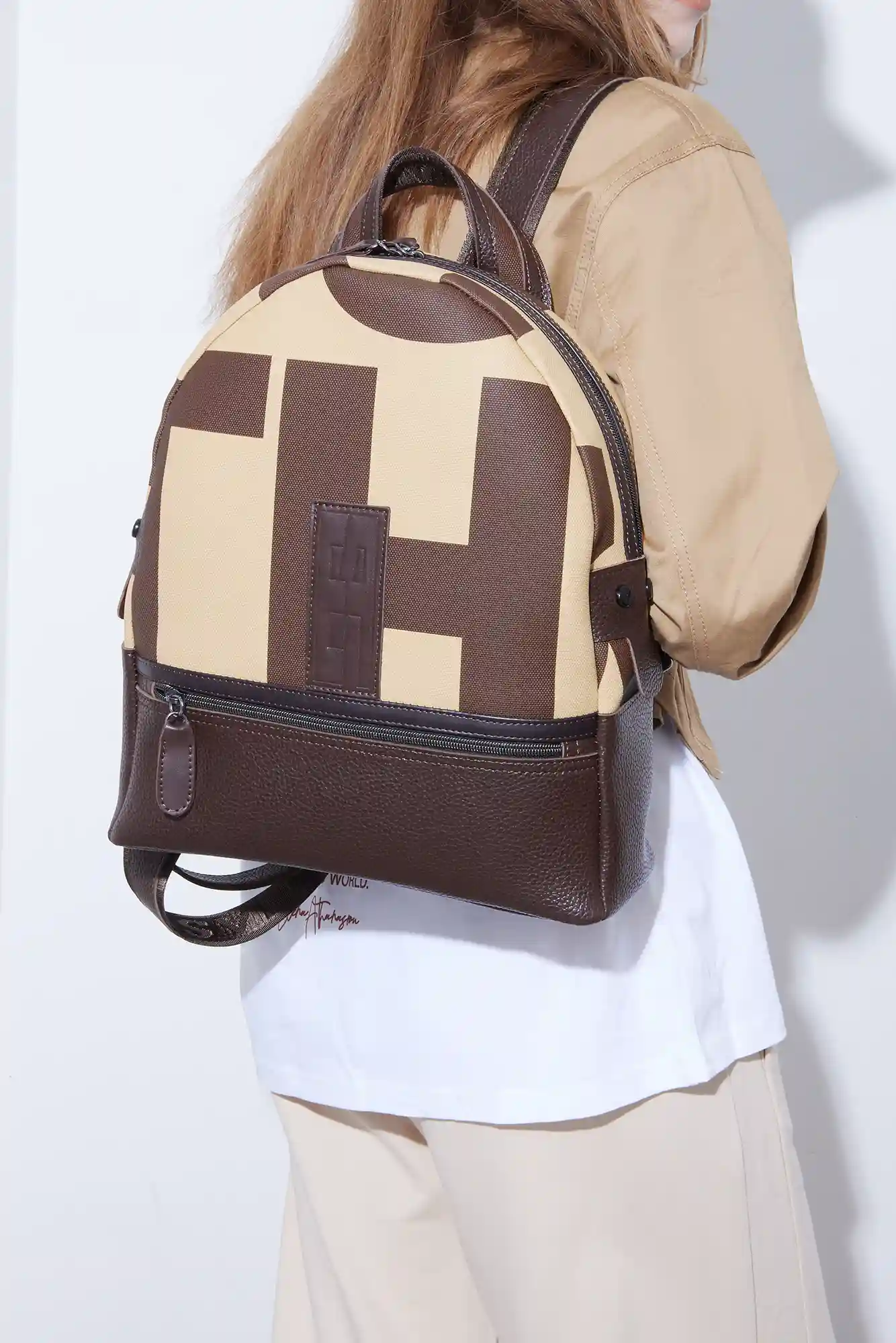 Ea Logo Backpack Γυναικειο Vanilla Large - Image 1